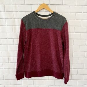 Urban Pipeline Pullover crew neck sweater Size Medium